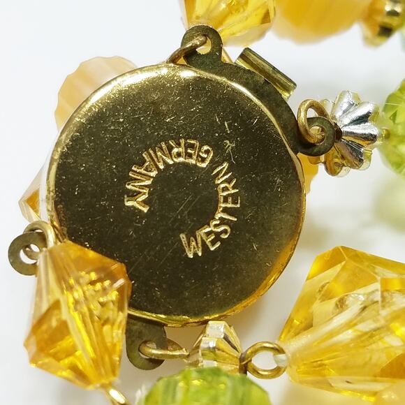 Vintage West Germany Lime & Gold Lucite Art Beads Necklace - Picture 3 of 10